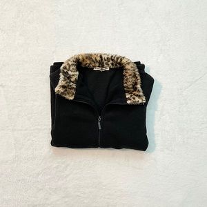 Women’s Sleeveless Leopard Print Fleece Zippered Vest